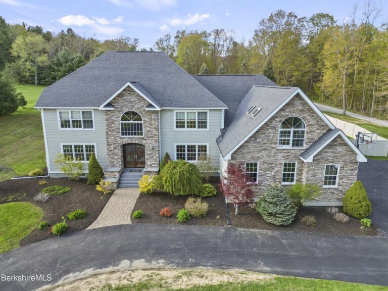 houses for sale in pittsfield ma